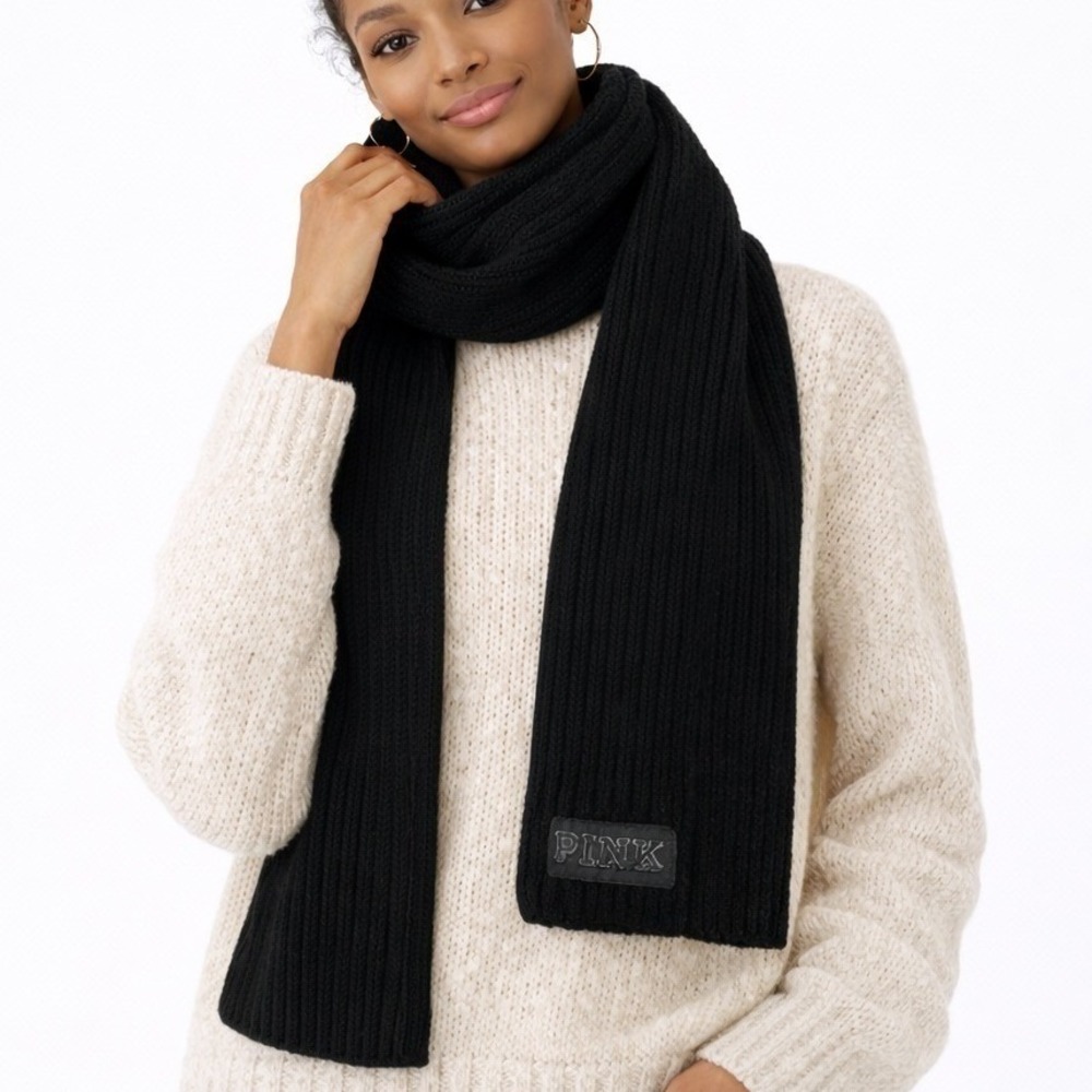 PINK Victoria's Secret Rectangle Scarf Black Rib Knit Logo Patch Cozy Winter Y2K